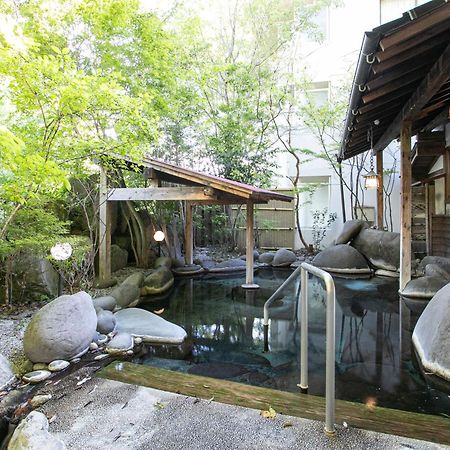Yufuin Besso Shikisai Hotel Zewnętrze zdjęcie